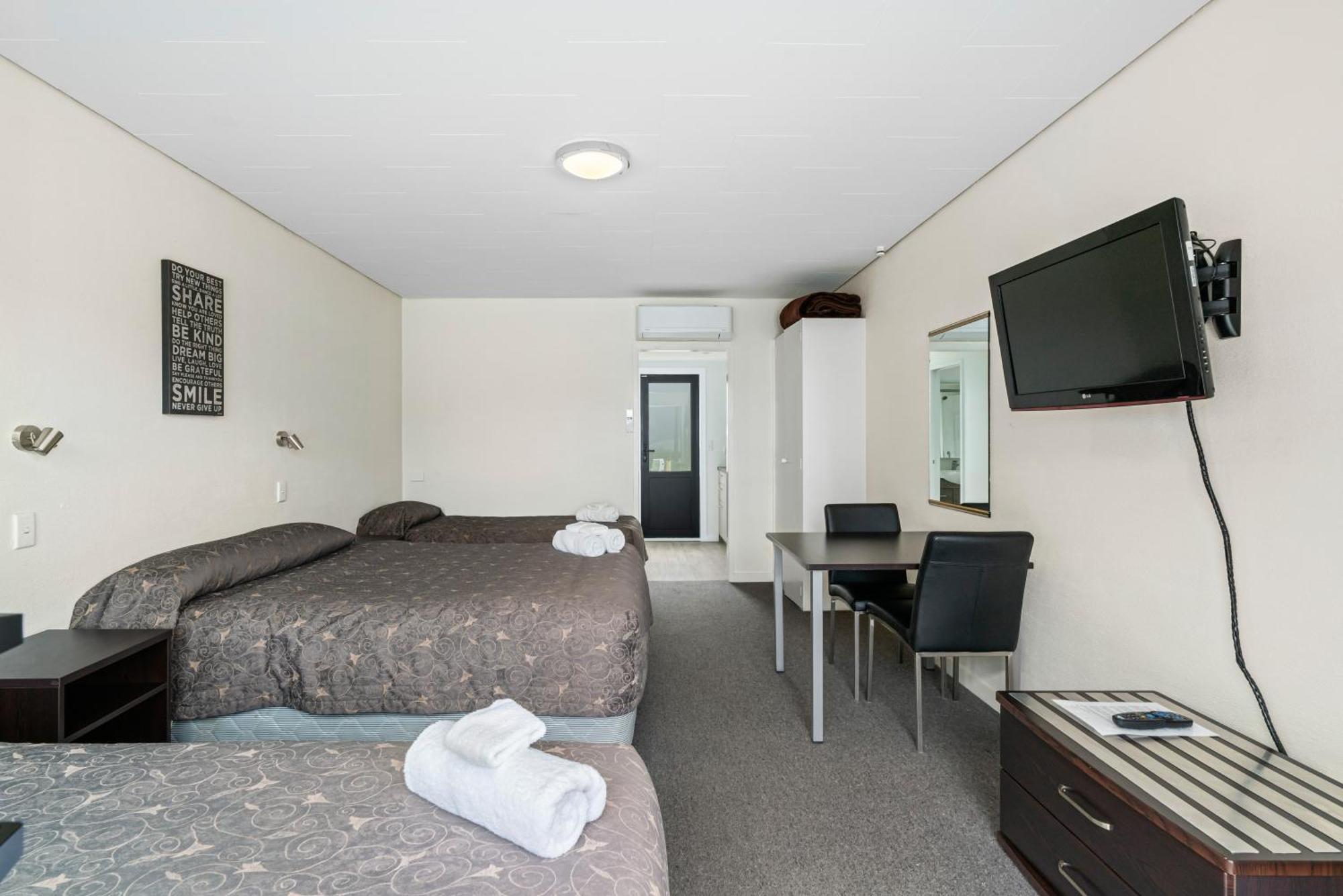 Queenstown Motel Apartments (Adults Only) Zimmer foto